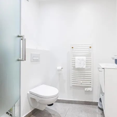 Quiet And Cosy 1bdr In Vieux Nice! Διαμέρισμα *